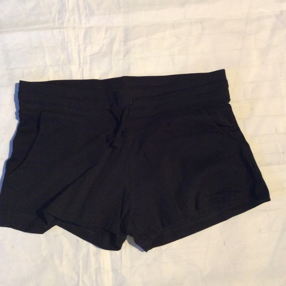 H&M BLACK Stretchy Organic Cotton Shorts